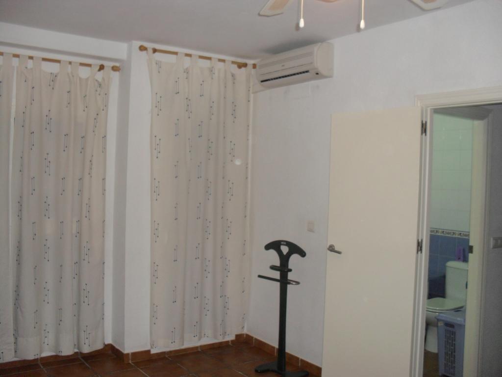 Alcaravan 32